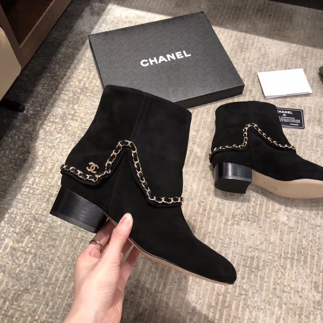 首页 鞋子·皮带 女士·鞋子 秋冬靴子系列 短靴  品牌名称:chanel